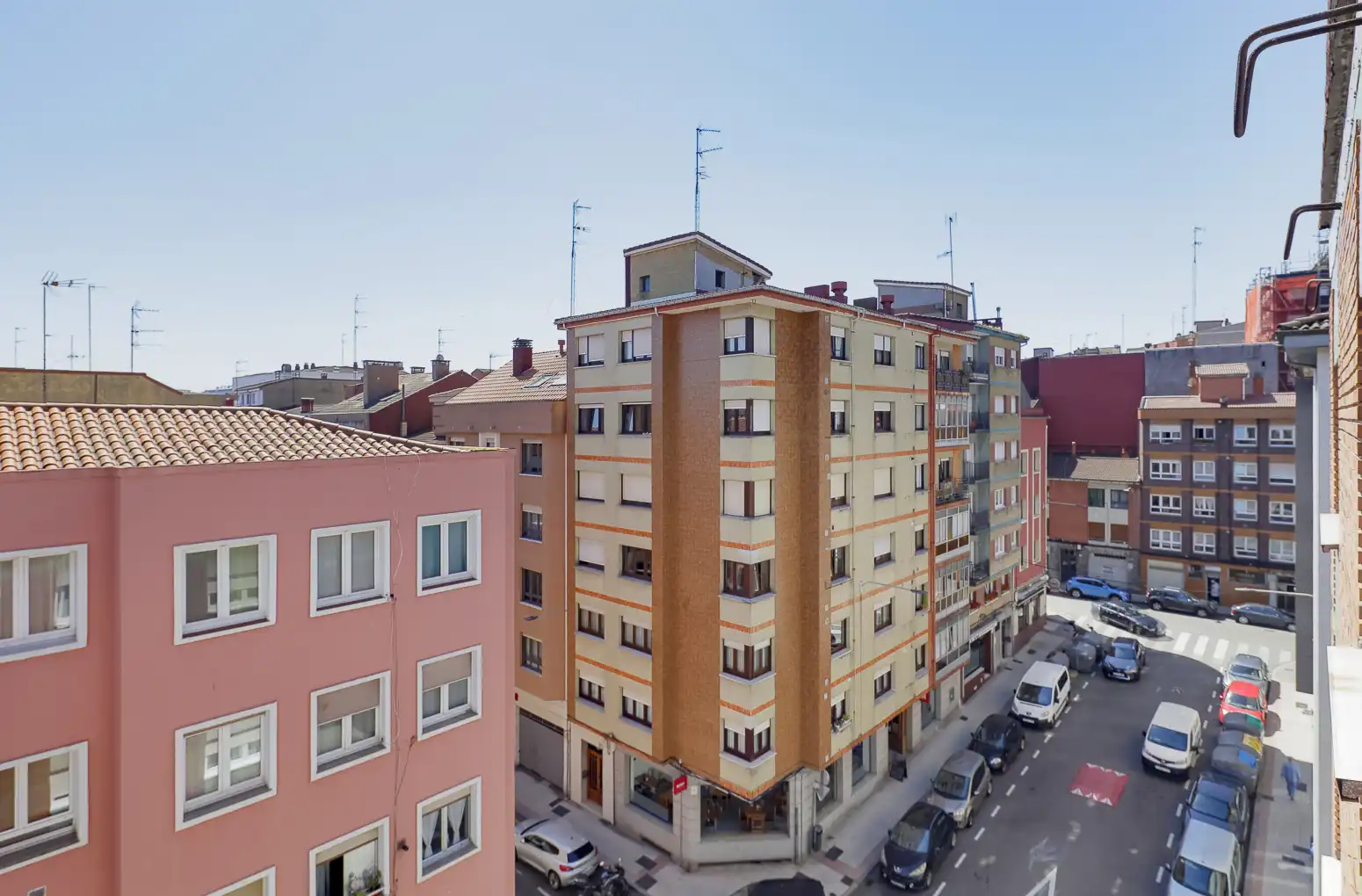 Vista exterior de Piso en venta en Gijón 