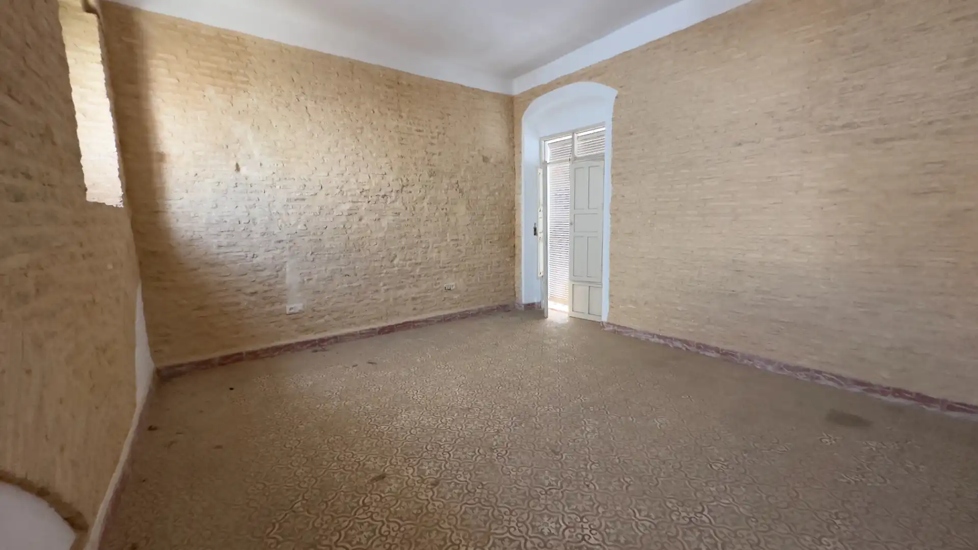 Casa o xalet en venda en Umbrete amb Terrassa, Traster i Piscina