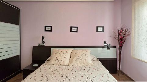 Foto 4 de Piso en venta en Augusto Junquera, 49, Ciudad Naranco - Prados de La Fuente, Oviedo