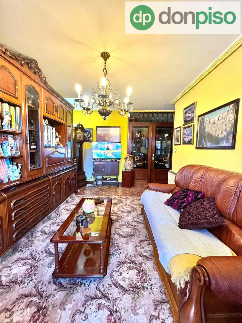Wohnzimmer von Wohnung zum Verkauf in Santander mit Möbliert und Balkon