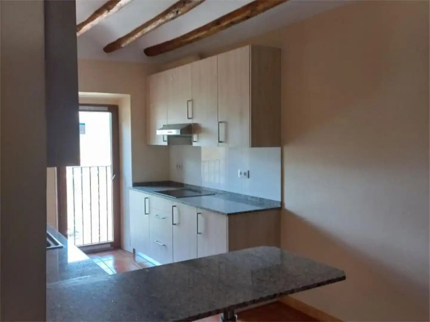 Cuina de Pis en venda en Torroja del Priorat amb Aire condicionat i Moblat