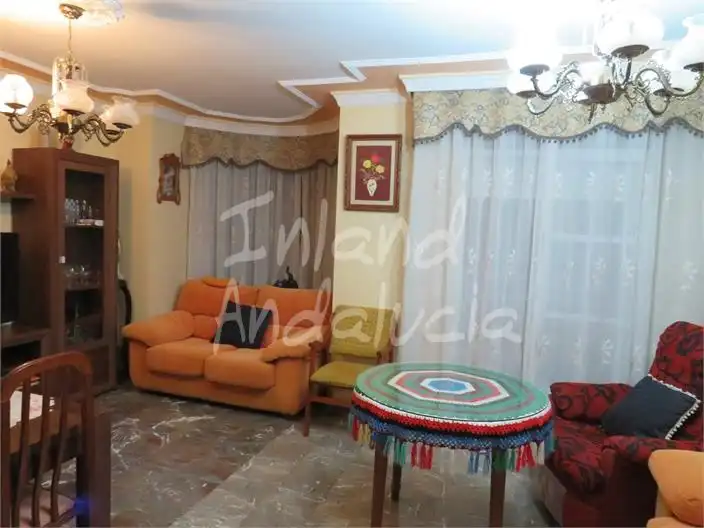 Sala d'estar de Apartament en venda en Martos amb Aire condicionat, Terrassa i Traster