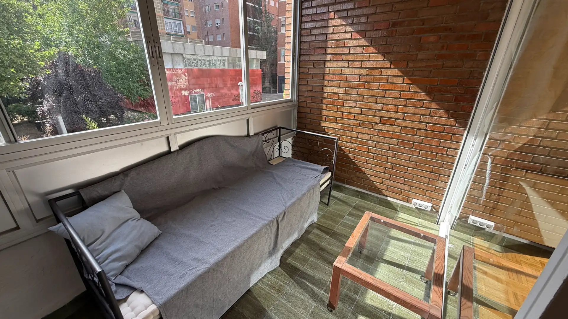 Terraza de Apartamento en venta en Madrid con Calefacción, Terraza y Amueblado