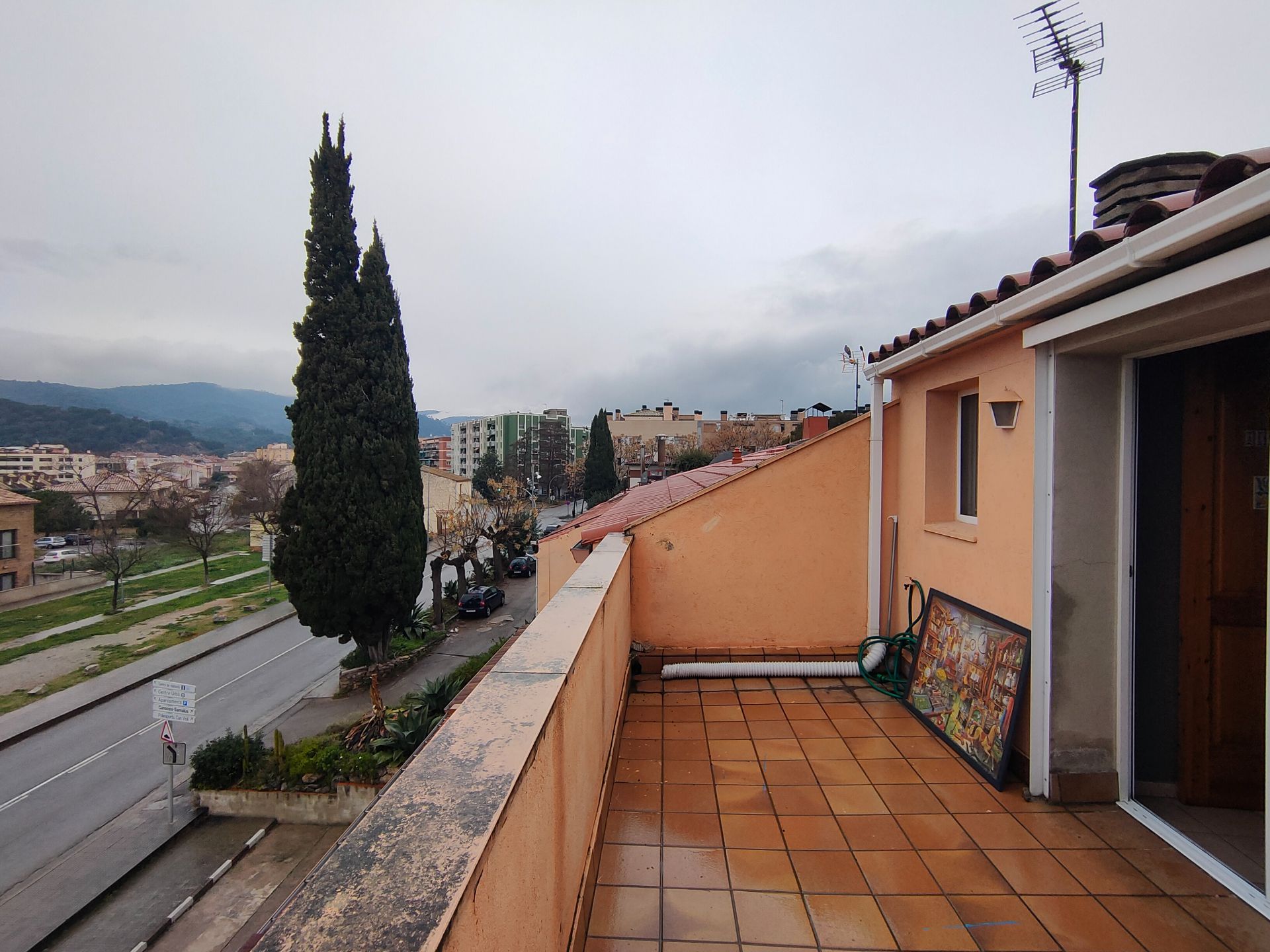 Vista exterior de Casa adosada en venta en La Garriga con Calefacción, Terraza y Horno