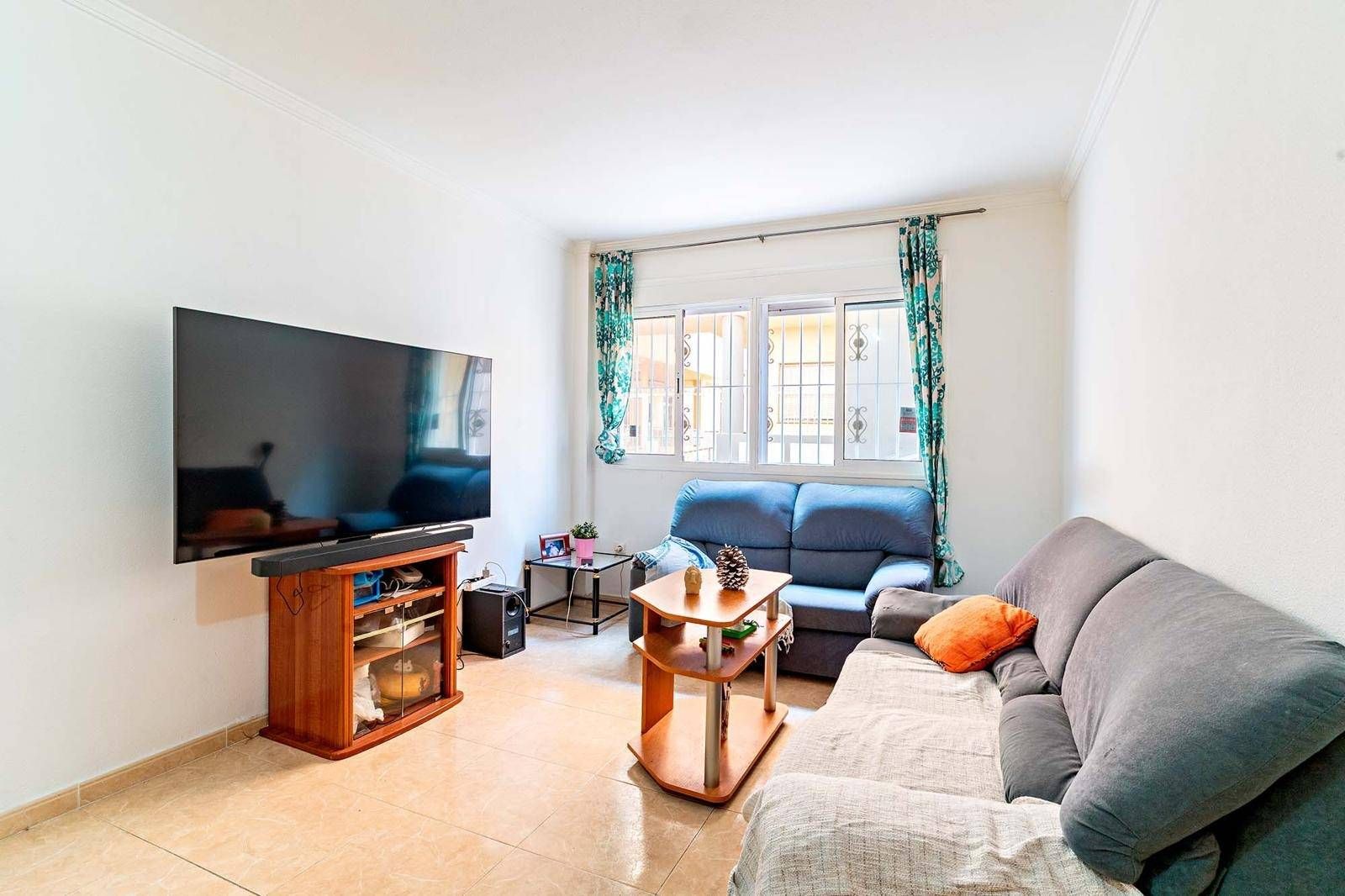 Living room of Planta baja for sale in Roquetas de Mar  with Heating