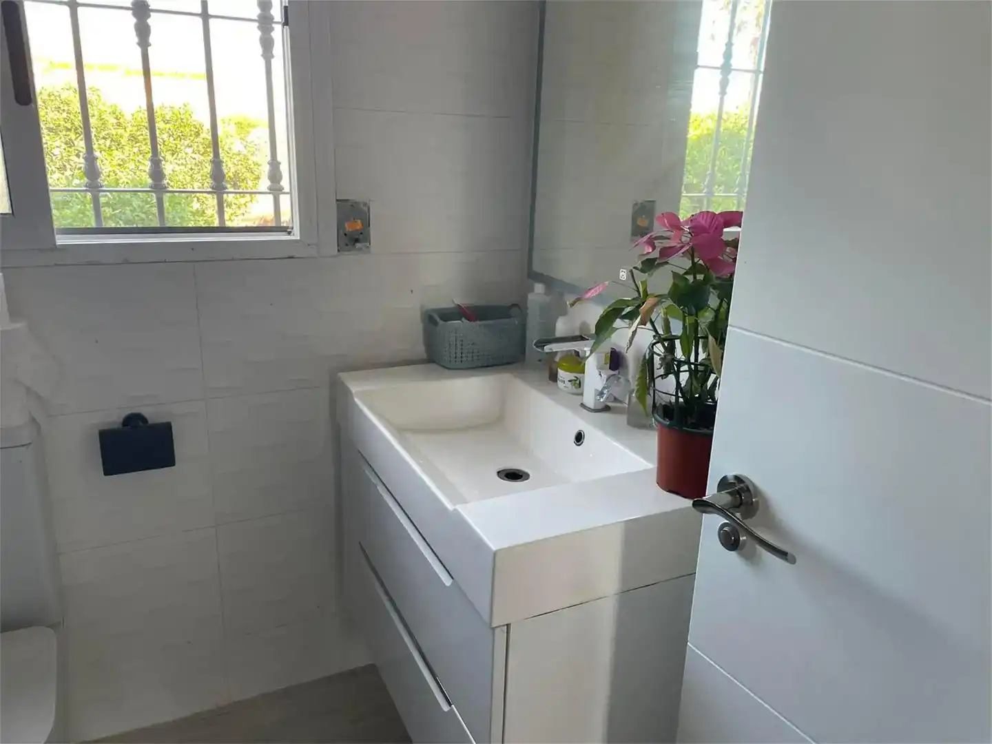 Bany de Finca rústica en venda en Catral amb Aire condicionat, Jardí privat i Parquet