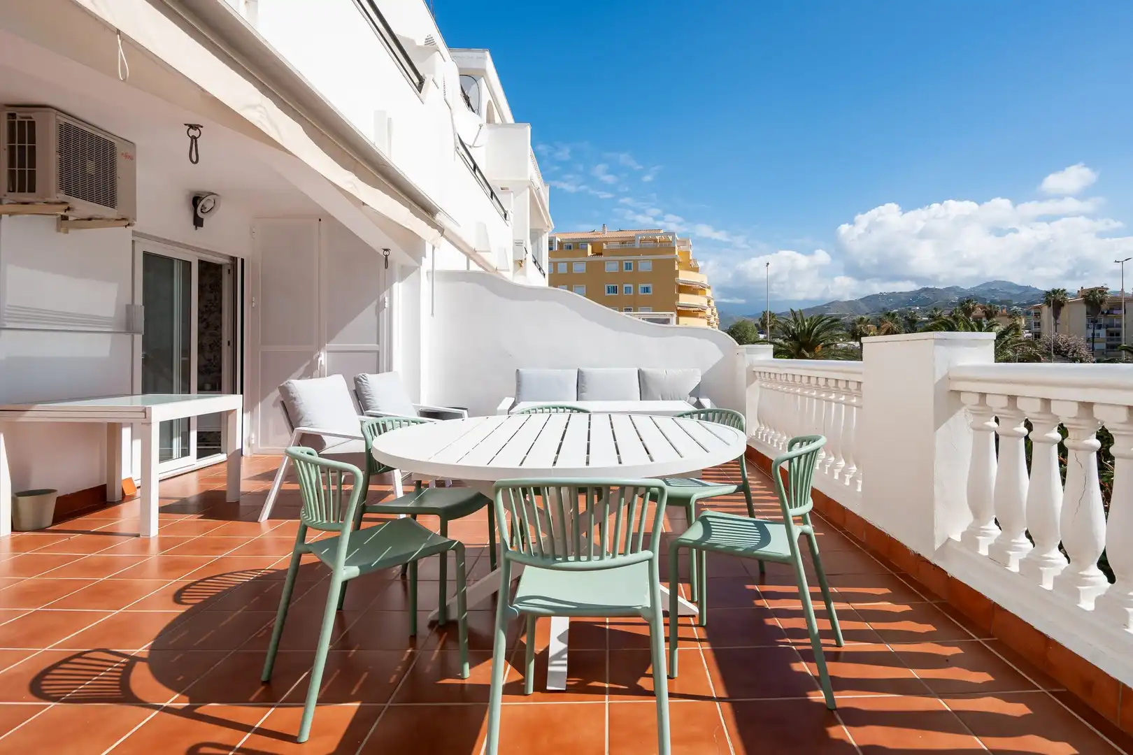 Terrasse von Wohnungen zum Verkauf in Algarrobo mit Terrasse
