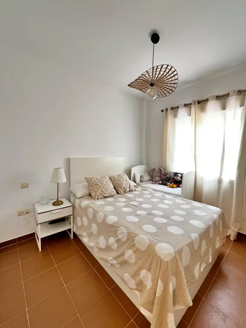 Dormitori de Apartament en venda en Ayamonte amb Jardí privat, Terrassa i Piscina comunitària