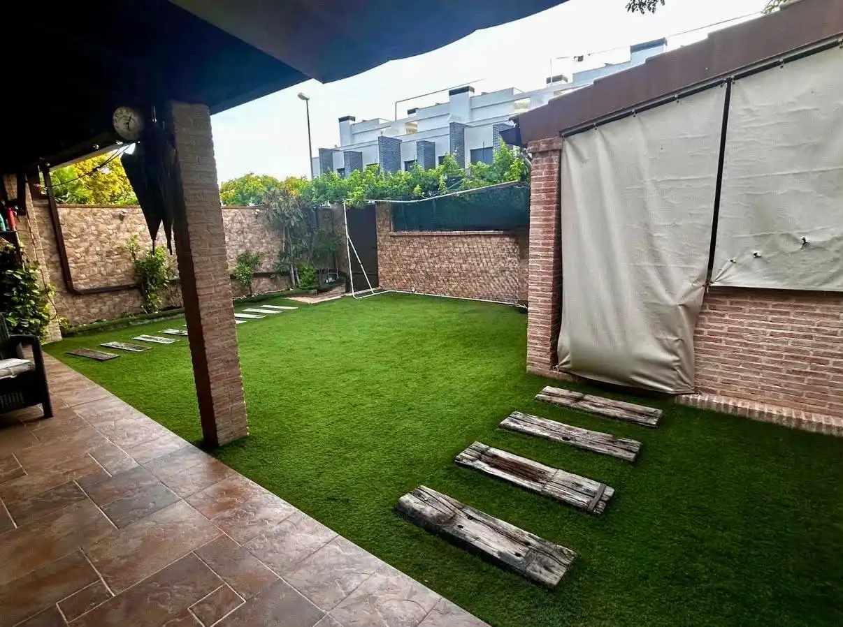 Casa pareada con piscina en venta en Carrera Centaure, imagen 33