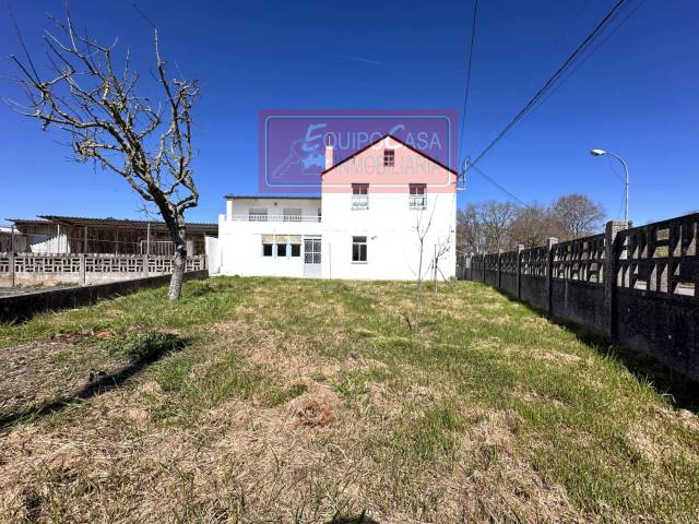 Casa-chalet en Venta en Rábade