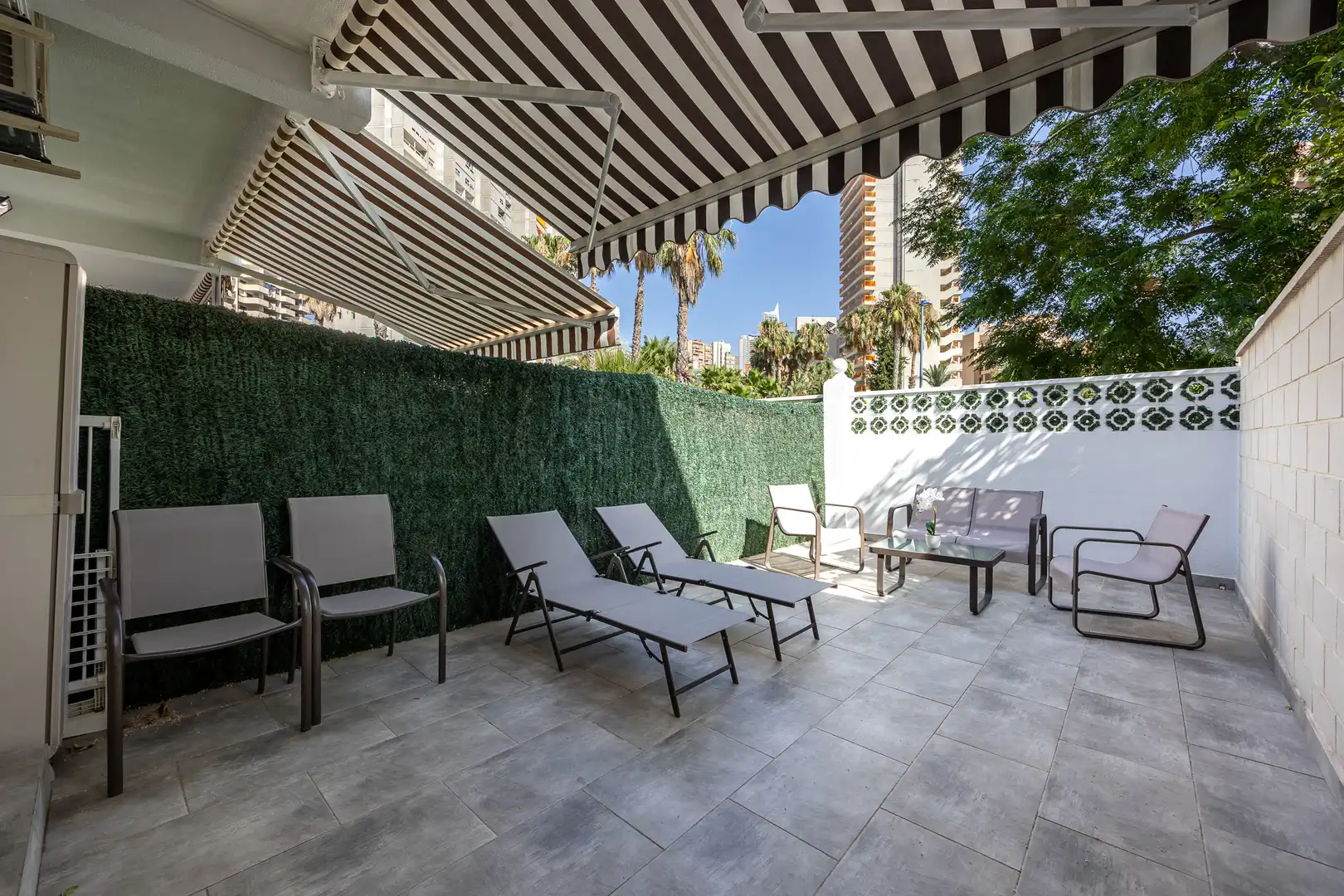 Terrassa de Casa adosada en venda en Benidorm amb Piscina, Moblat i Piscina comunitària