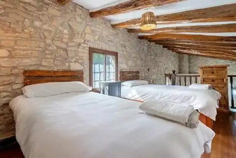 Habitación de Finca rústica en venta en Querol con Calefacción, Jardín privado y Terraza