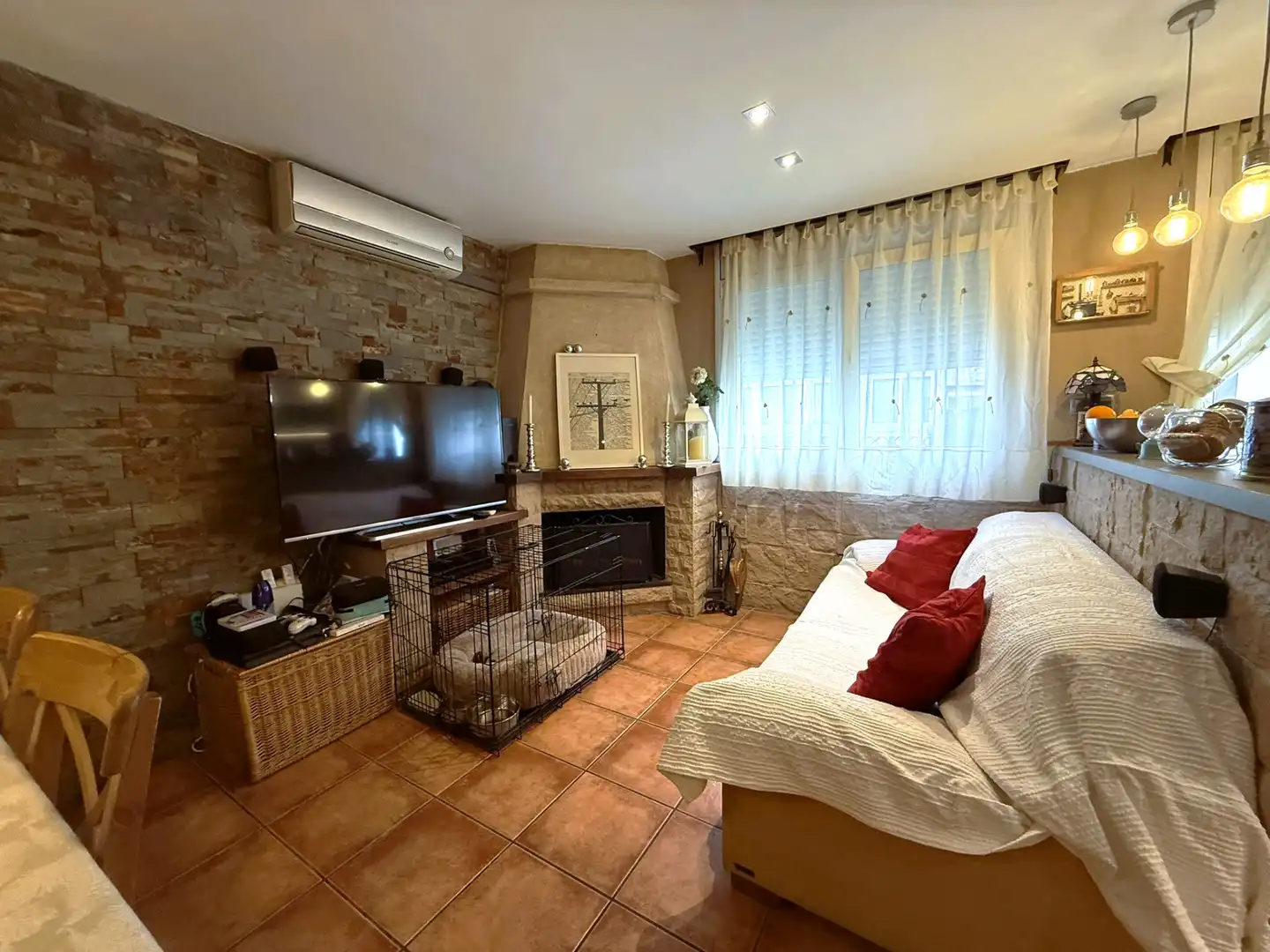 Sala d'estar de Casa adosada en venda en Les Franqueses del Vallès amb Aire condicionat, Calefacció i Parquet