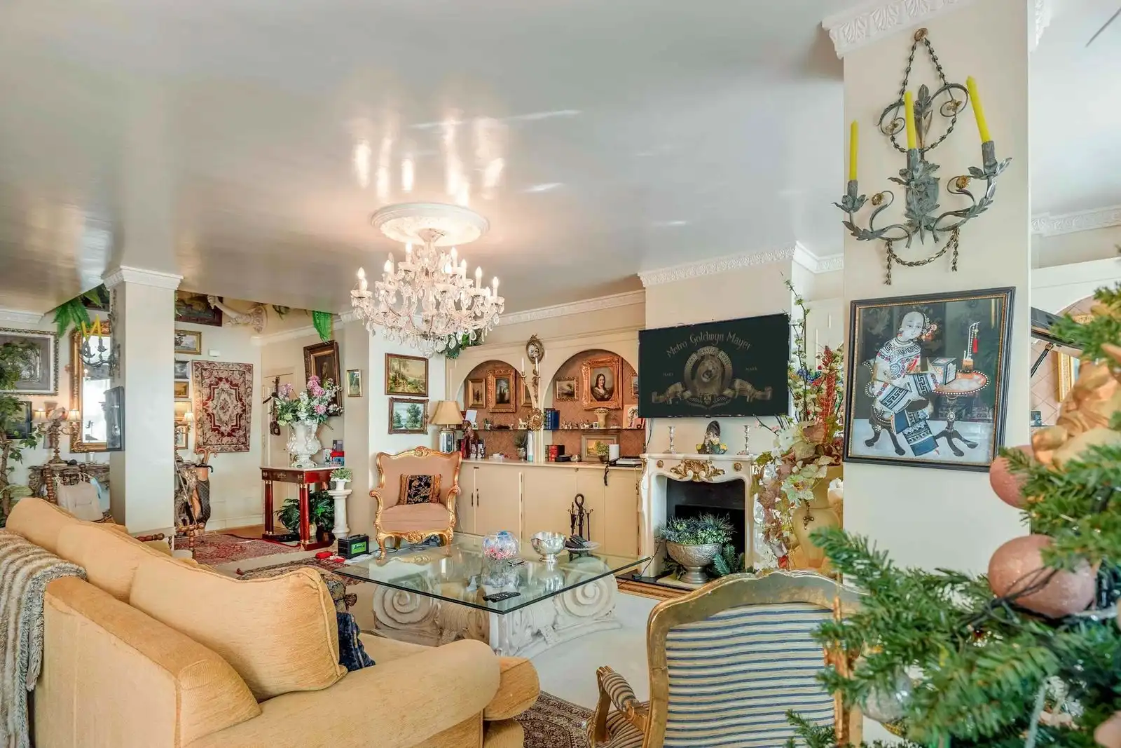 Wohnzimmer von Maisonette zum Verkauf in Estepona mit Klimaanlage und Gemeinschaftspool