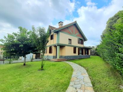 Exterior view of House or chalet for sale in Bárcena de Cicero