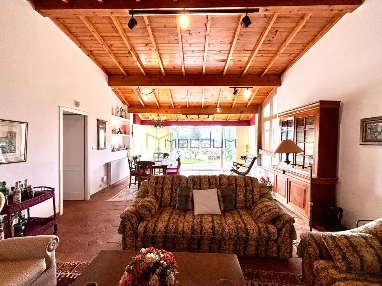 Sala d'estar de Casa o xalet en venda en Teo amb Calefacció, Jardí privat i Piscina