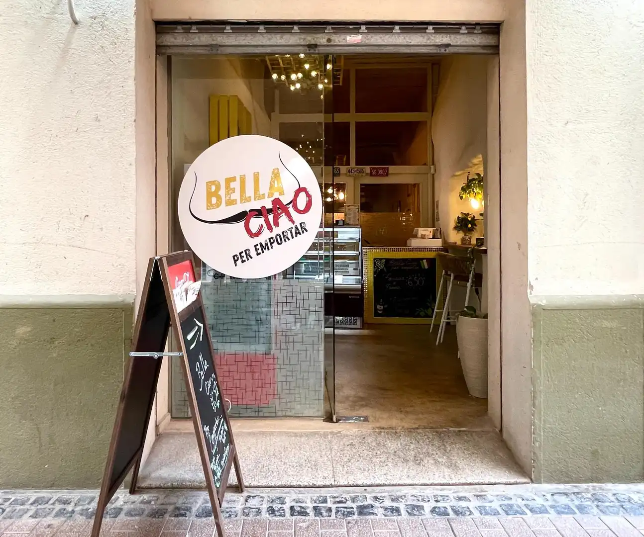 Local de alquiler en Figueres con Aire acondicionado, Terraza y Amueblado