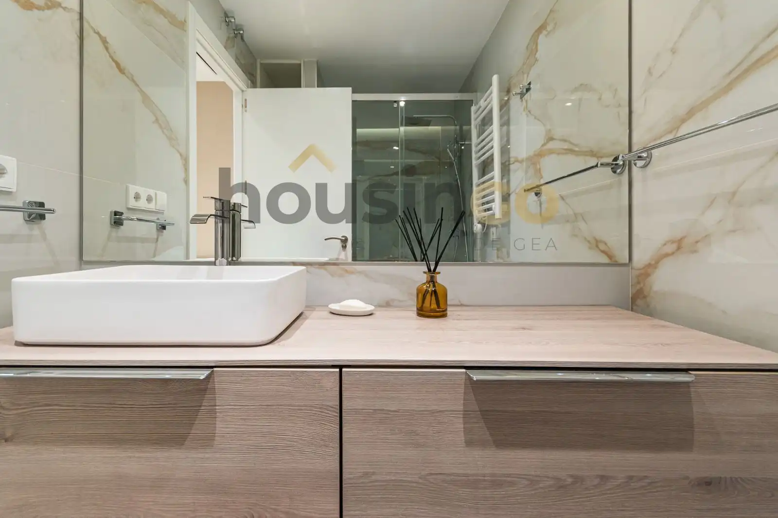 Baño de Piso en venta en Madrid con Aire acondicionado, Calefacción y Parquet