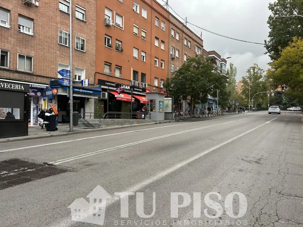 Vista exterior de Piso en venta en Madrid con Aire acondicionado