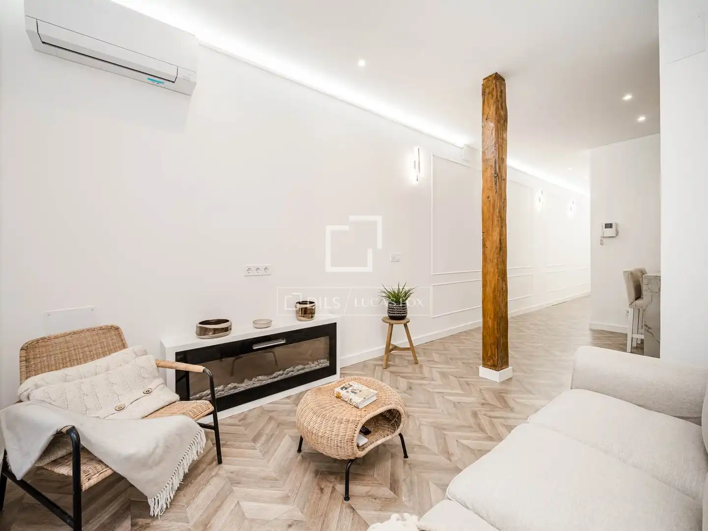 Flat with balcony for sale in Centro