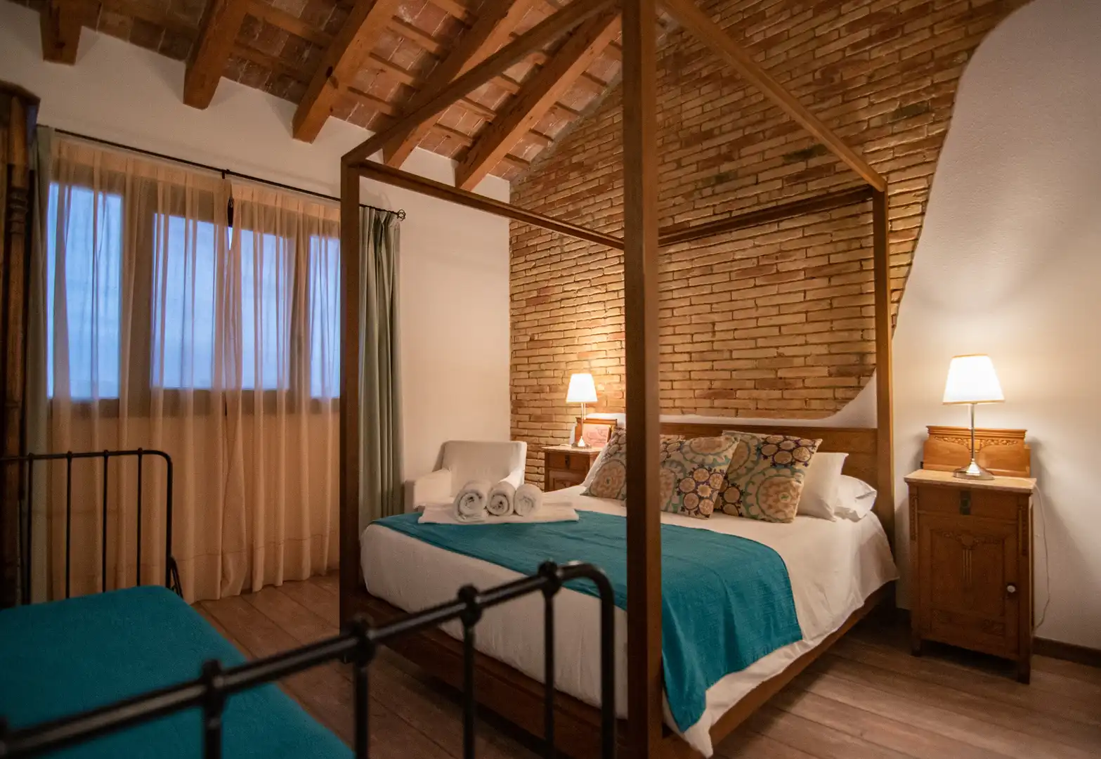 Dormitori de Finca rústica en venda en Deltebre amb Aire condicionat, Jardí privat i Terrassa