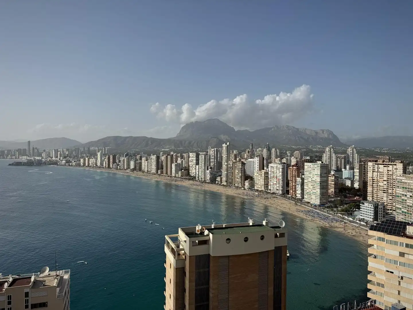 Exterior view of Apartments for rent in Benidorm  with Air Conditioner, Furnished and Community pool