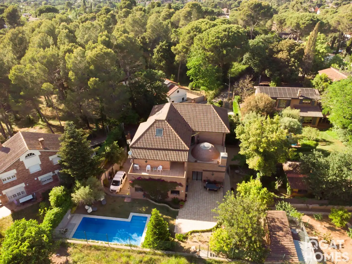 Vista exterior de Casa o chalet de alquiler en Sant Cugat del Vallès con Aire acondicionado, Calefacción y Jardín privado