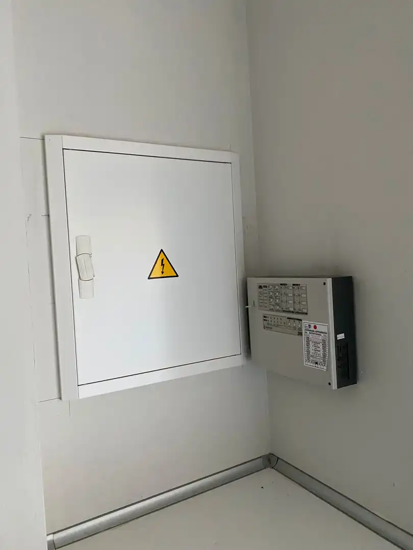 Außenansicht von Geschaftsraum zur Miete in Mérida mit Klimaanlage und Heizung