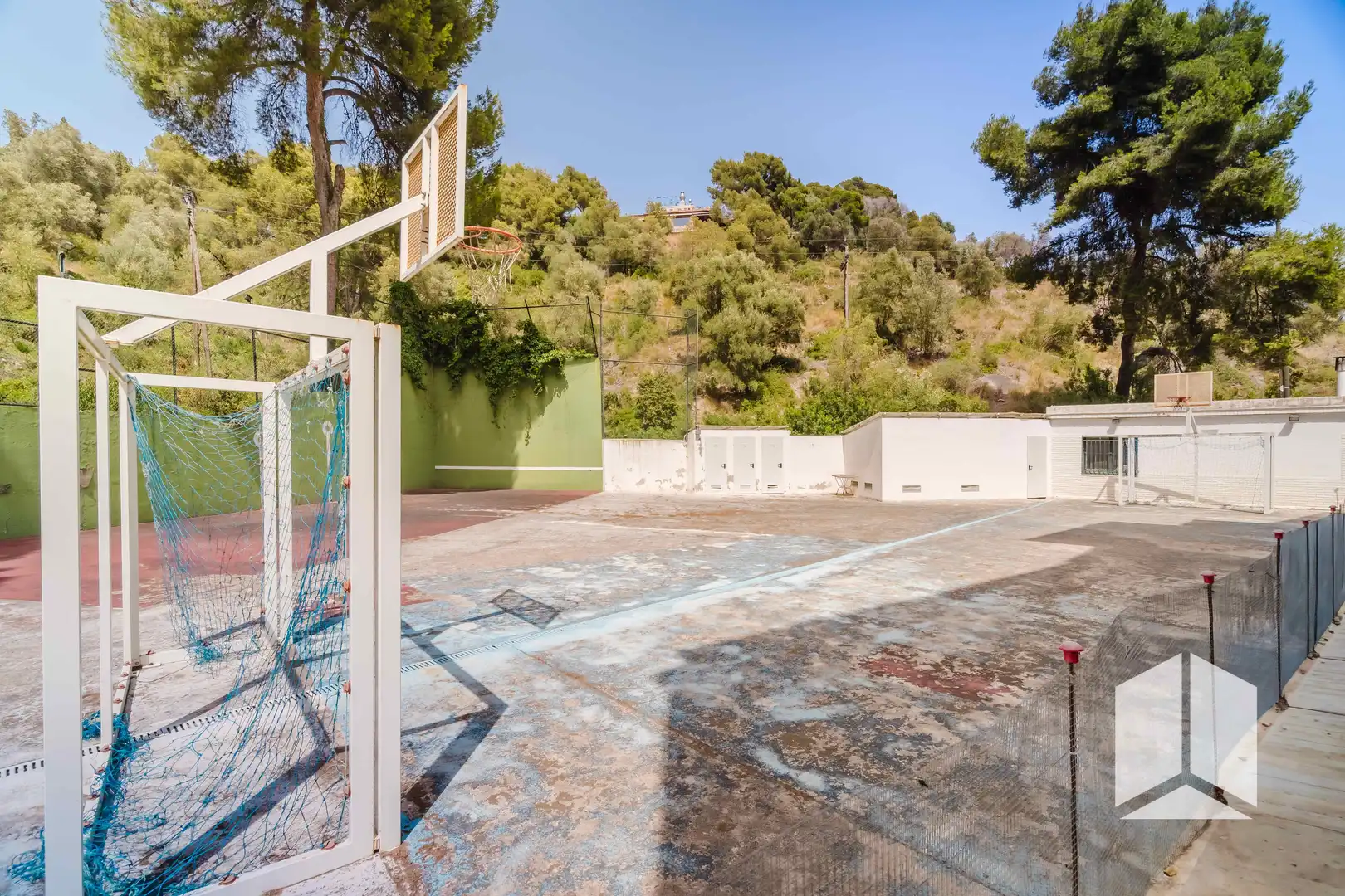 Außenansicht von Wohnung zum Verkauf in Castelldefels mit Klimaanlage, Terrasse und Schwimmbad