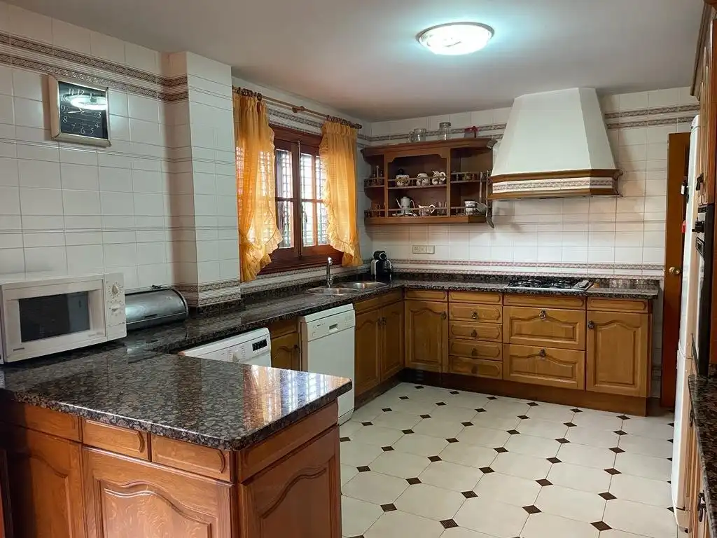 Detached house with pool for sale in Heliópolis, imagen 11