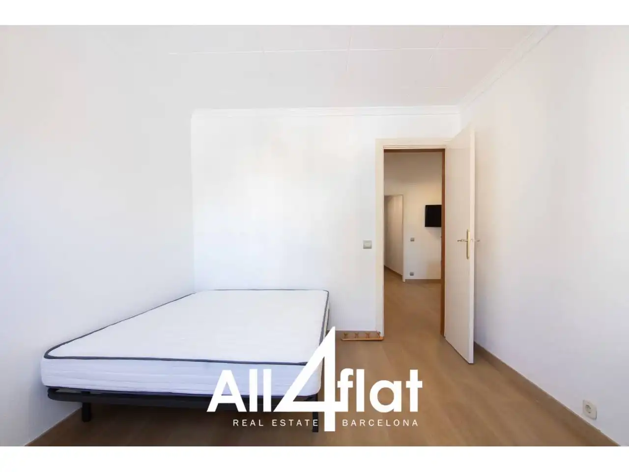 Wohnung zur Miete in Calle Rafael Campalans, La Torrassa