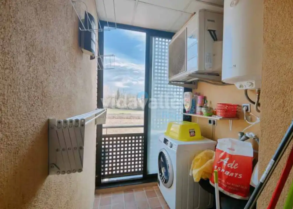 Terraza de Piso en venta en Riells i Viabrea con Aire acondicionado, Calefacción y Horno