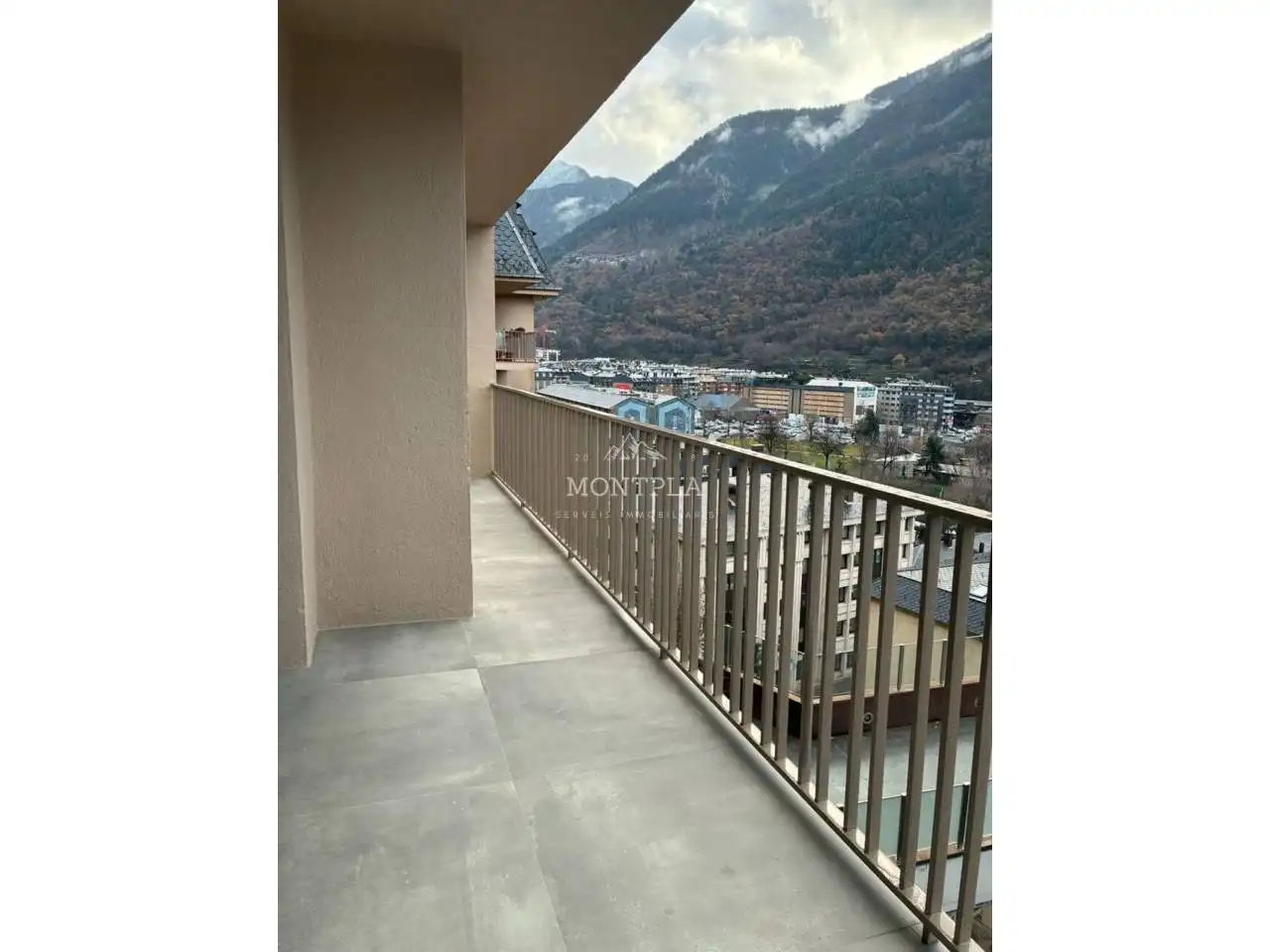Außenansicht von Wohnung zur Miete in Andorra la Vella mit Heizung und Terrasse