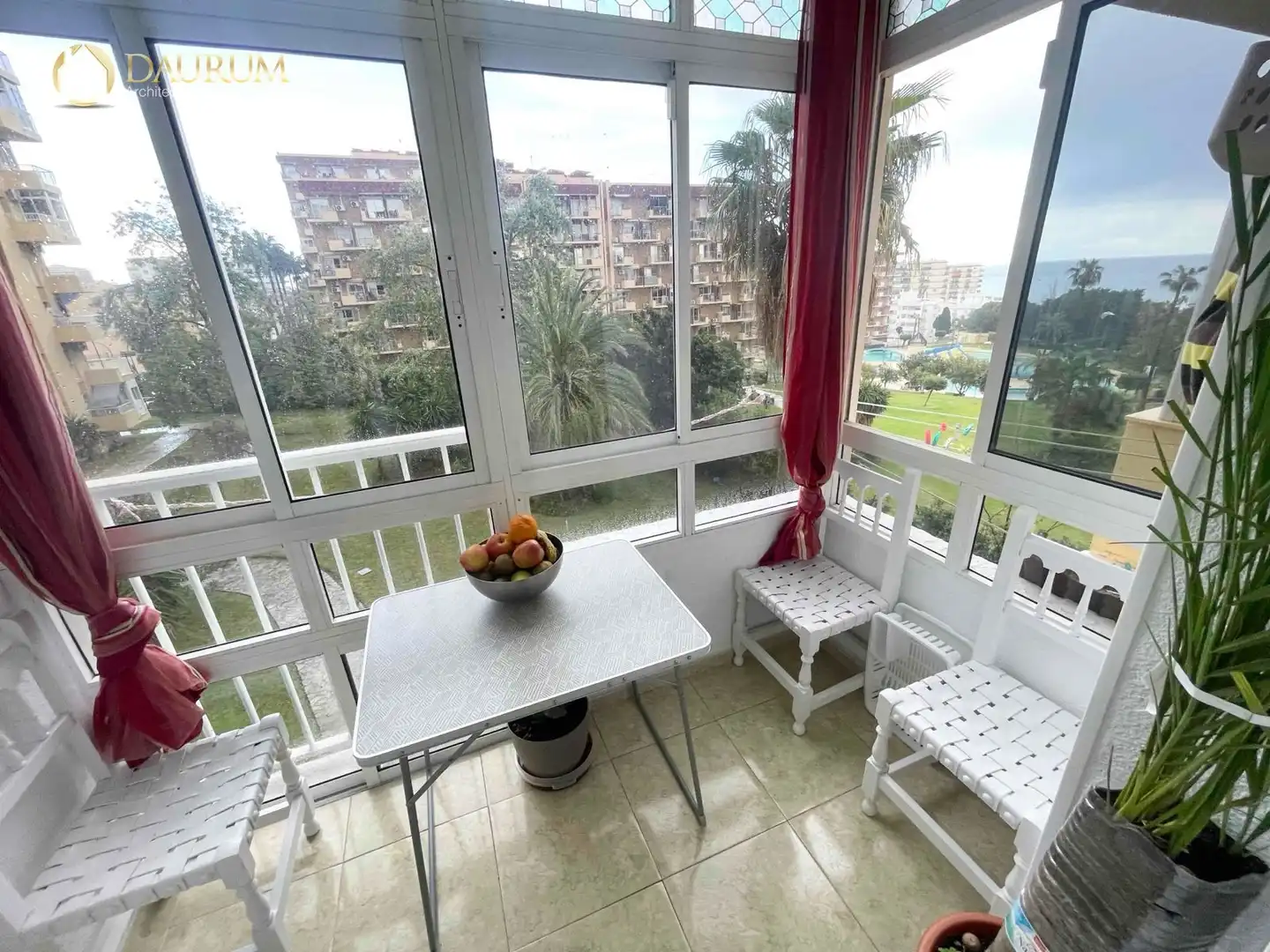 Habitación de Piso en venta en Benalmádena con Terraza, Piscina y Amueblado