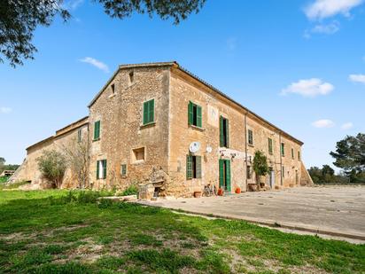 Vista exterior de Finca rústica en venda en Vilafranca de Bonany amb Jardí privat, Terrassa i Traster