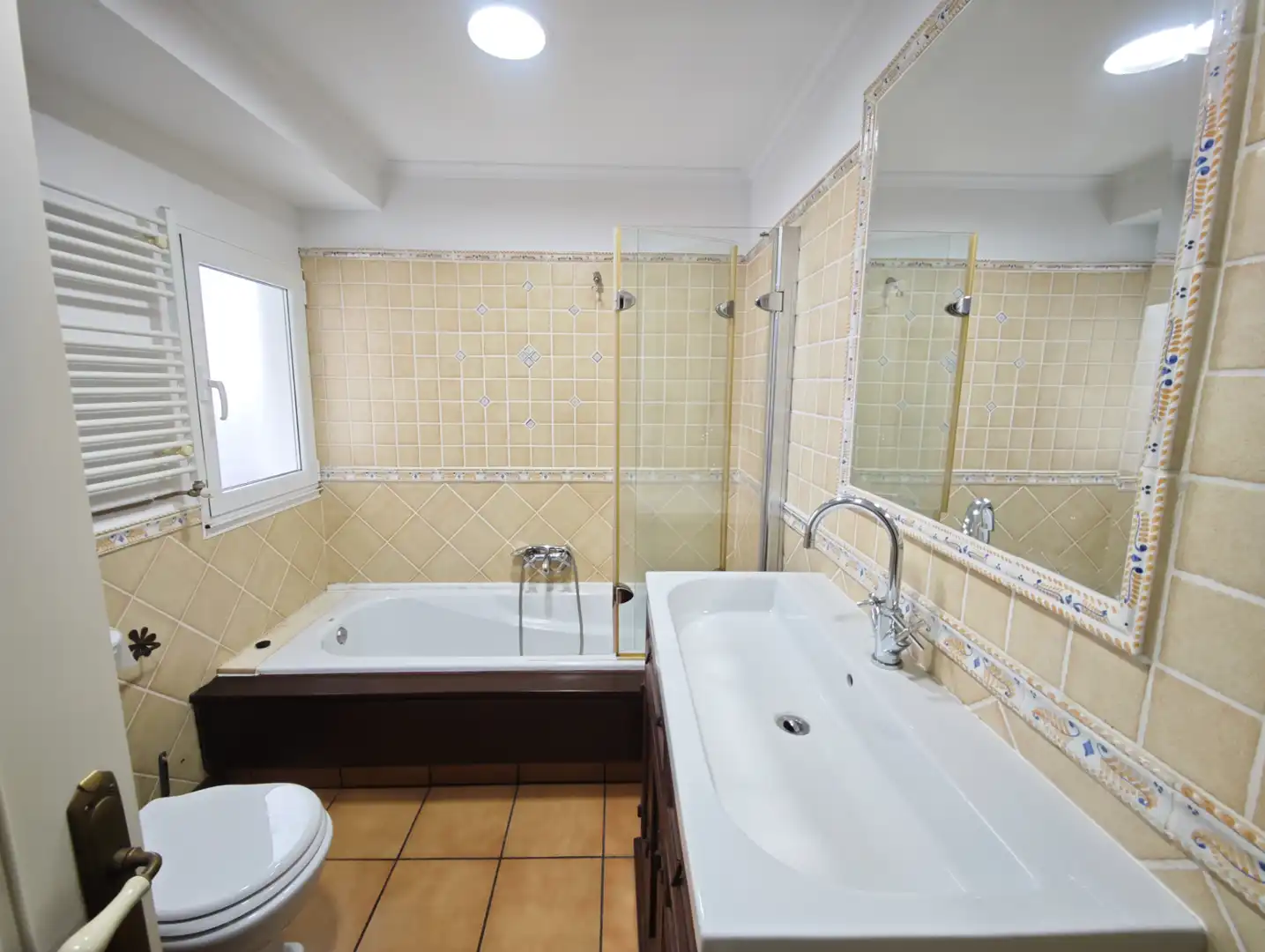 Baño de Piso en venta en Ordes con Calefacción, Parquet y Trastero