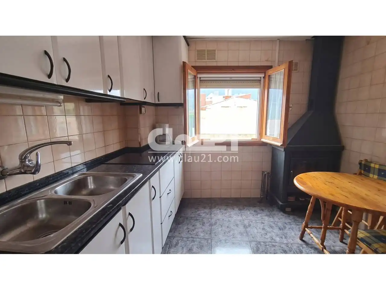Kitchen of Flat for sale in Cercs  with Heating, Terrace and Furnished
