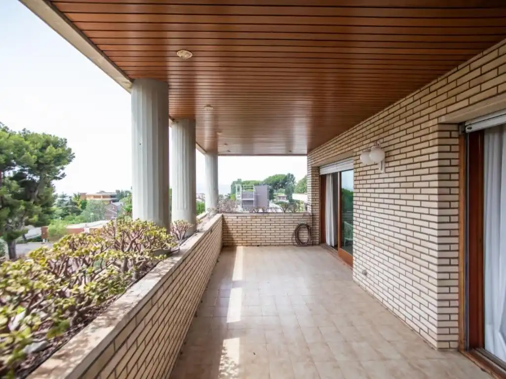 Terraza de Casa o chalet en venta en Esplugues de Llobregat con Aire acondicionado, Calefacción y Jardín privado