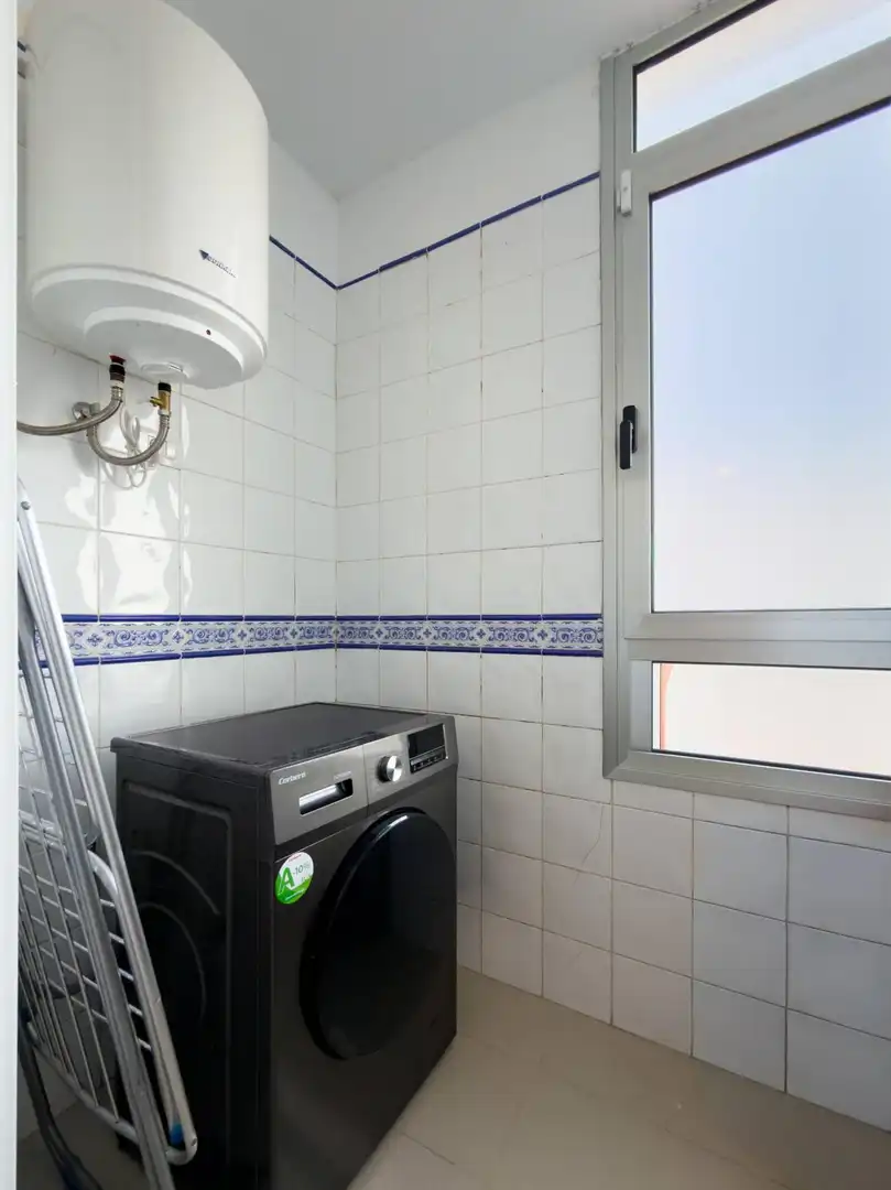 Bany de Apartament en venda en San Cristóbal de la Laguna amb Jardí privat, Terrassa i Piscina comunitària