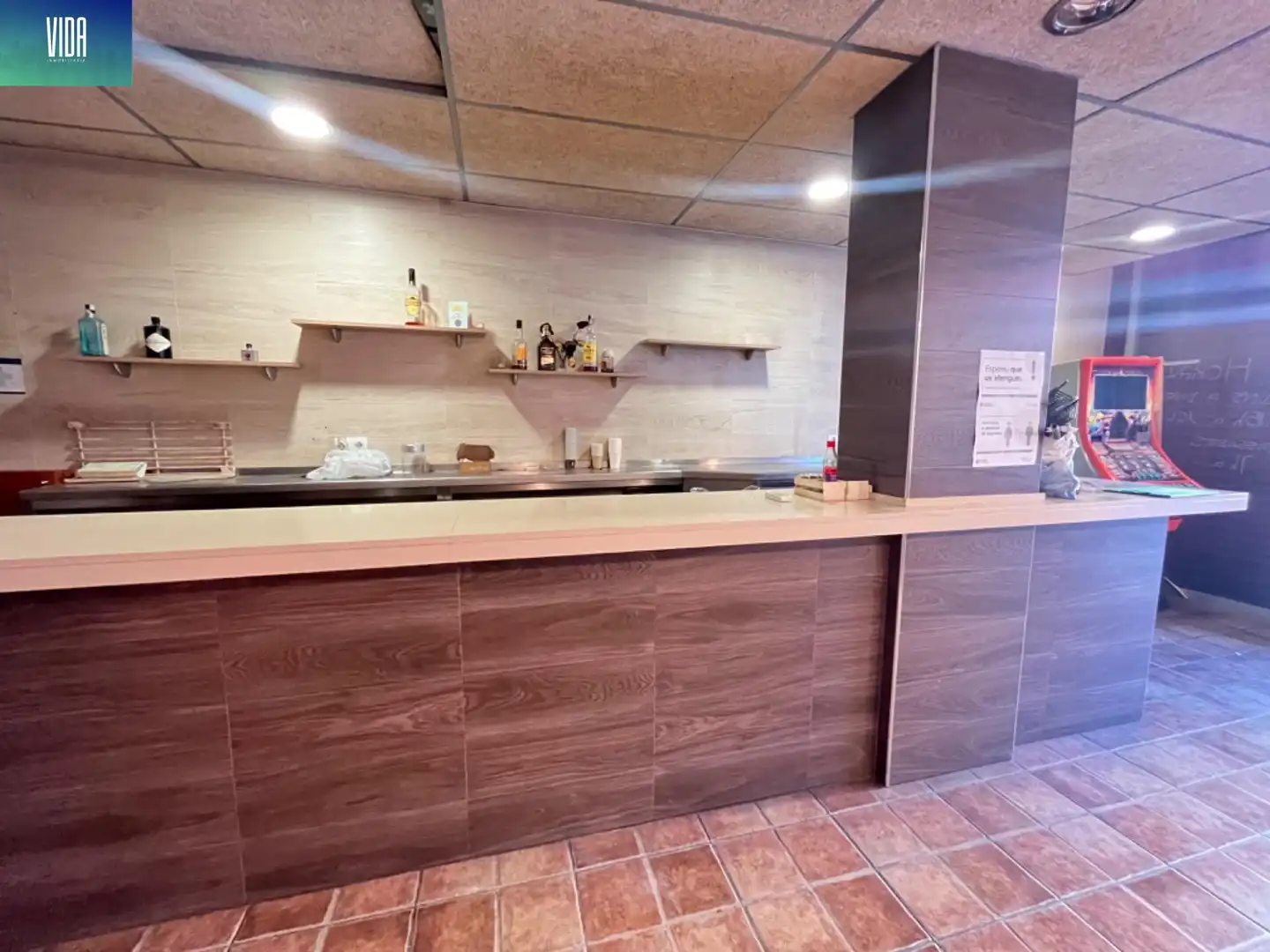 Local comercial en venda a Carrer SANT CRISTOFOL 12, imagen 6