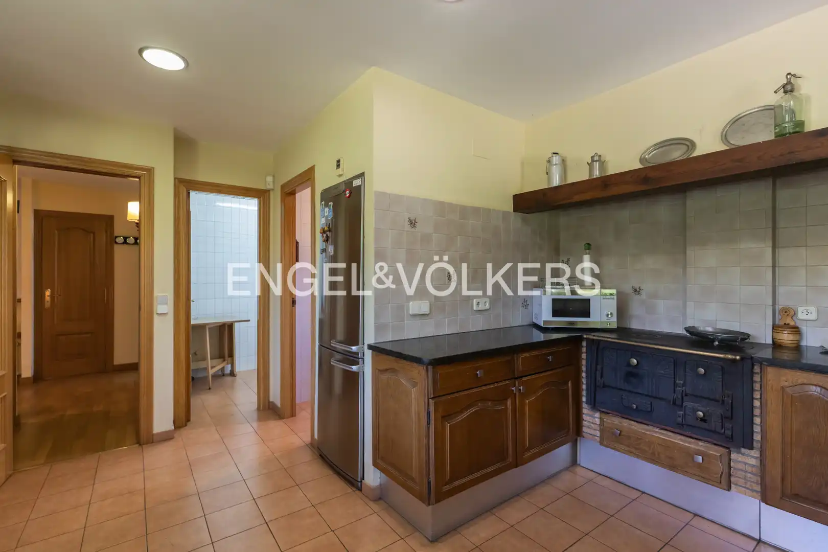 Cuina de Casa o xalet en venda en Puigcerdà amb Calefacció, Jardí privat i Parquet