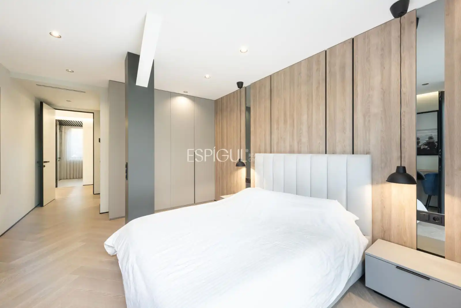 Bedroom of Houses for sale in Castelldefels  with Air Conditioner, Heating and Parquet flooring