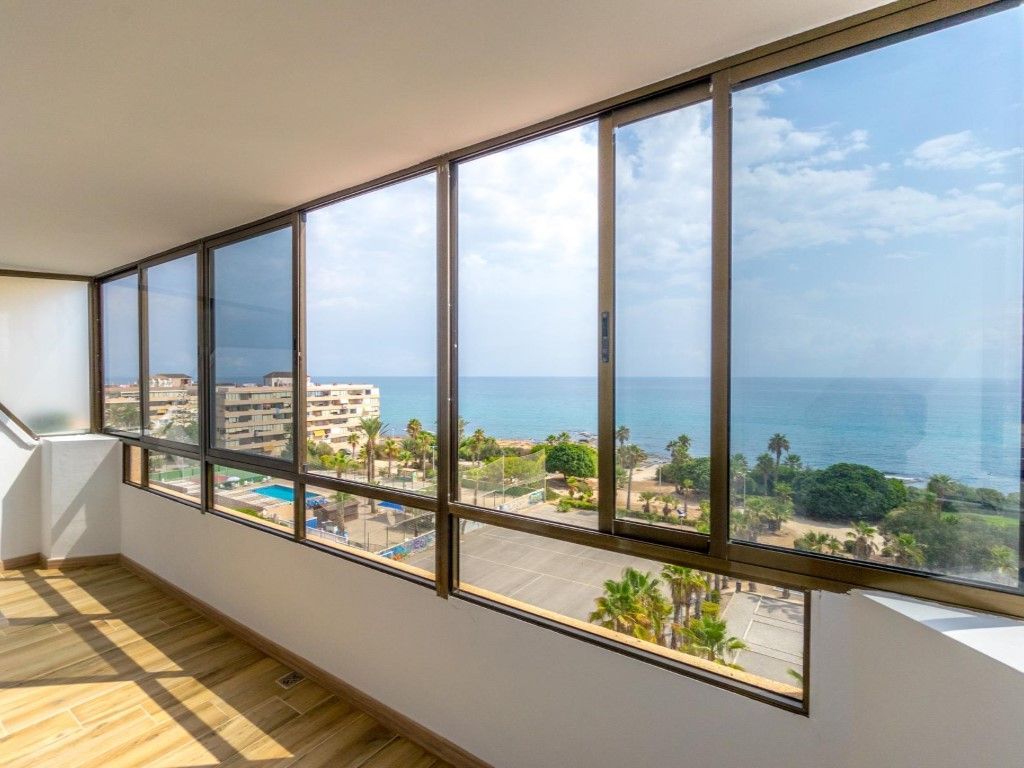 Bedroom of Attic for sale in Torrevieja  with Air Conditioner, Heating and Furnished