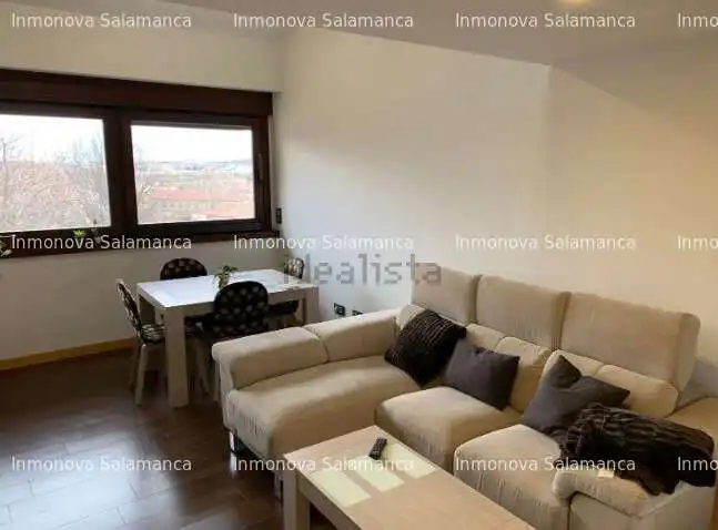 Sala de estar de Dúplex de alquiler en Salamanca con Calefacción y Amueblado