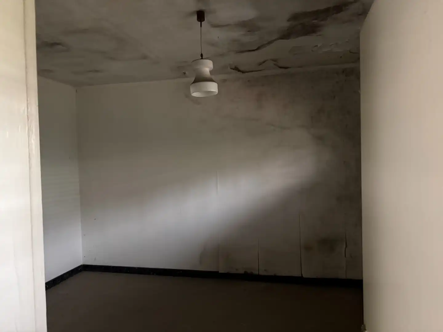 Casa aparellada amb terrassa en venda a Torelló, imagen 41