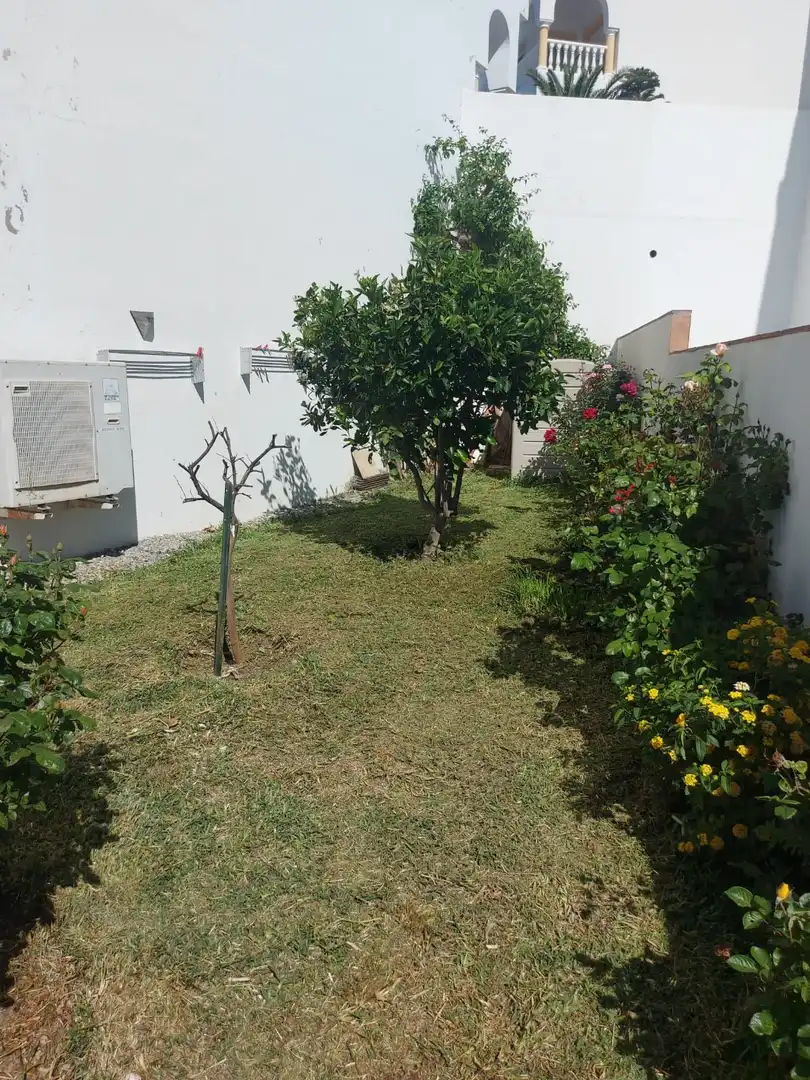 Einfamilien-Reihenhaus zum Verkauf in Mijas mit Klimaanlage, Heizung und Terrasse