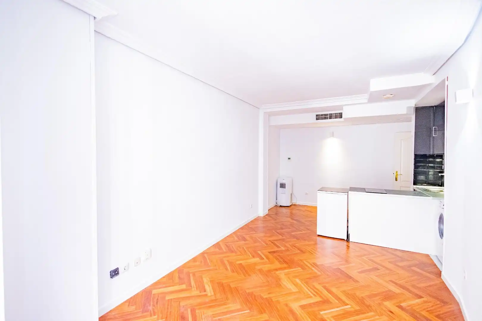 Sala d'estar de Pis de lloguer en Madrid amb Aire condicionat i Calefacció