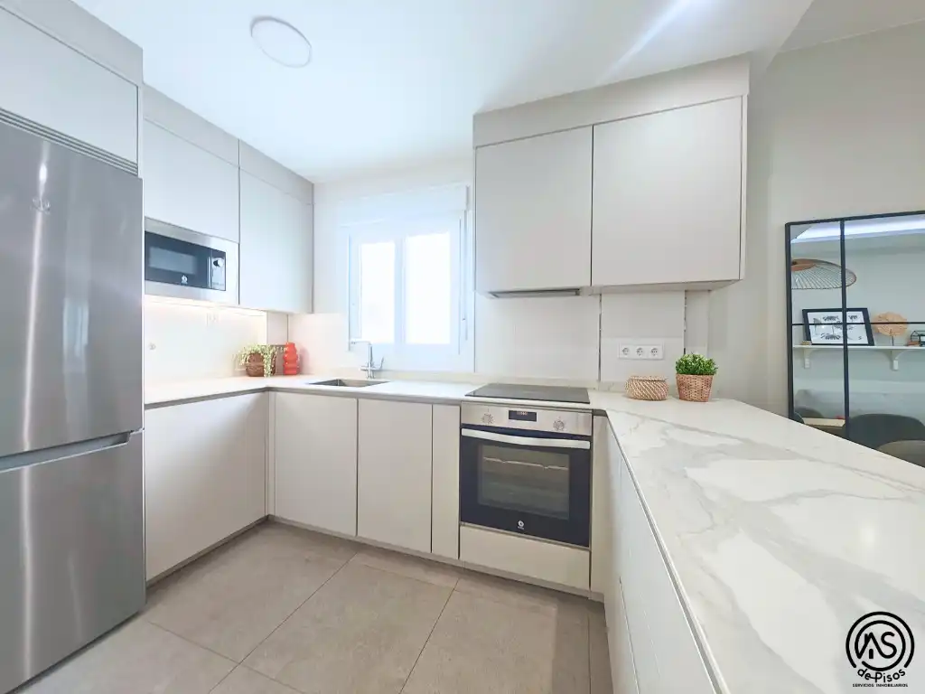 Apartamento de alquiler en Calle de Baltasar Gracián, 27, Universidad San Francisco