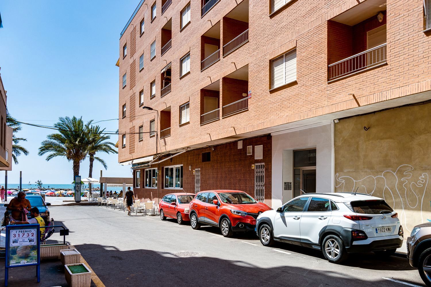 Exterior view of Flat for sale in Torrevieja  with Air Conditioner, Terrace and Furnished