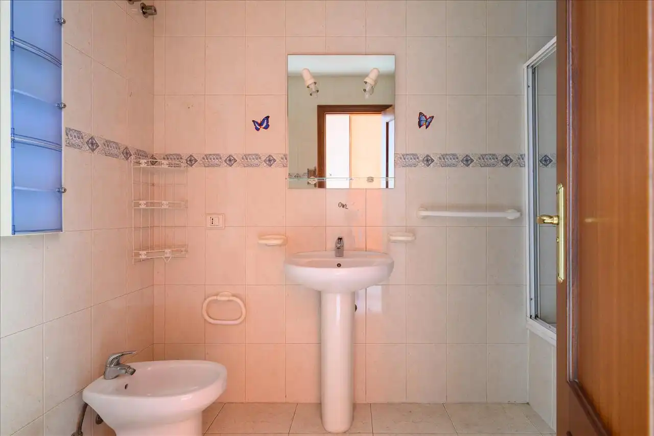 Baño de Piso en venta en Santa Lucía de Tirajana con Terraza